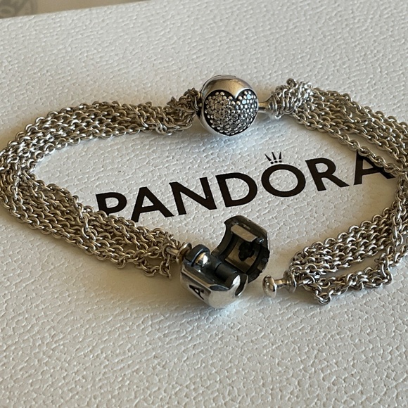 Pandora multi strand bracelet with an heart clasp charm - Picture 4 of 4